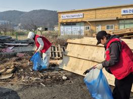 파주 용주골 대추벌, “여기도 사람이 살고 있습니다”…주민 주도 봄맞이 대청소 기사 이미지